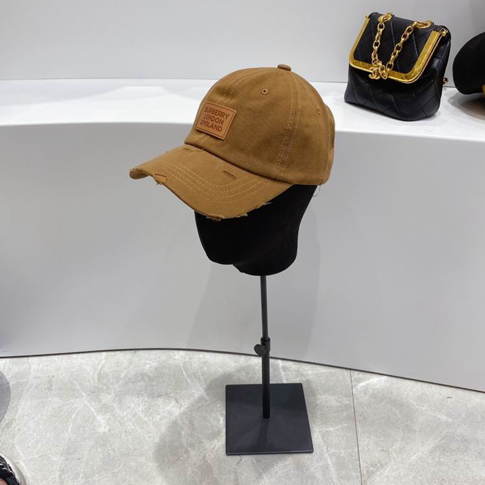 B**rry hat